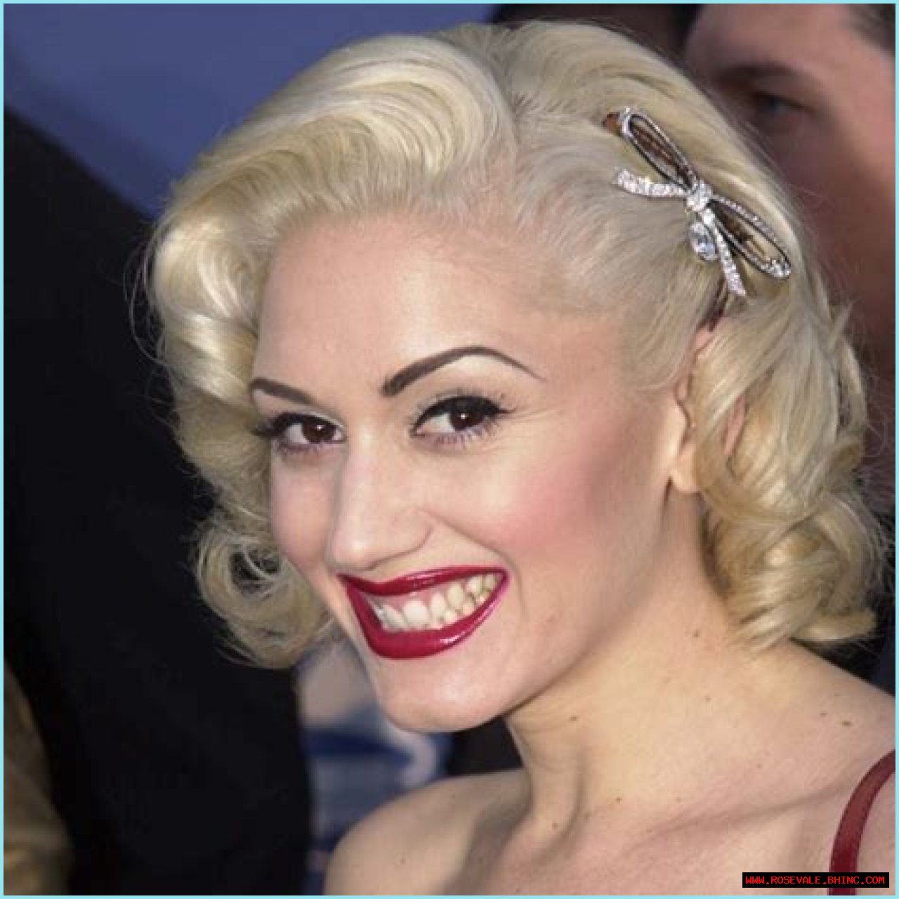 Ageless Beauty! Gwen Stefani’s Transformation Over the Years From No Doubt to Now