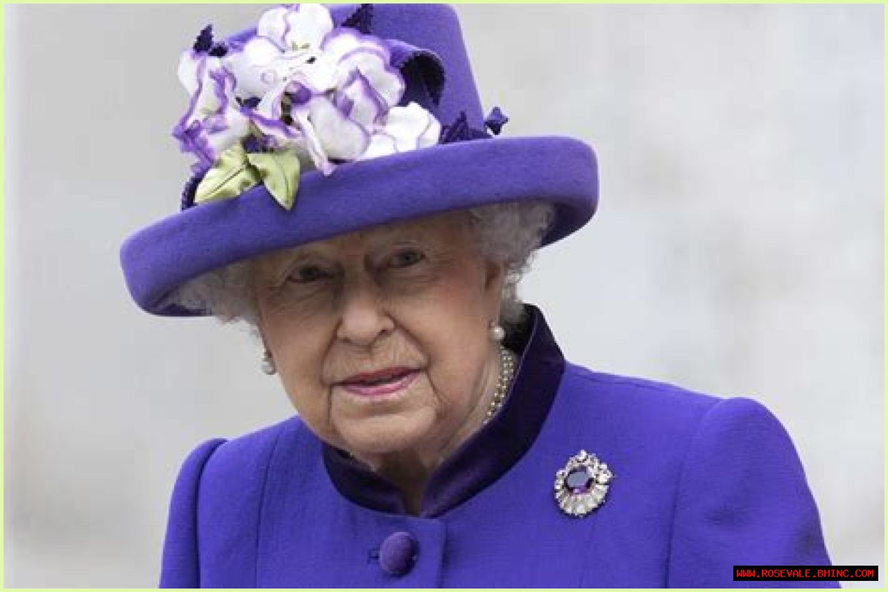 Buckingham Palace Staff Member Tests Positive For COVID-19