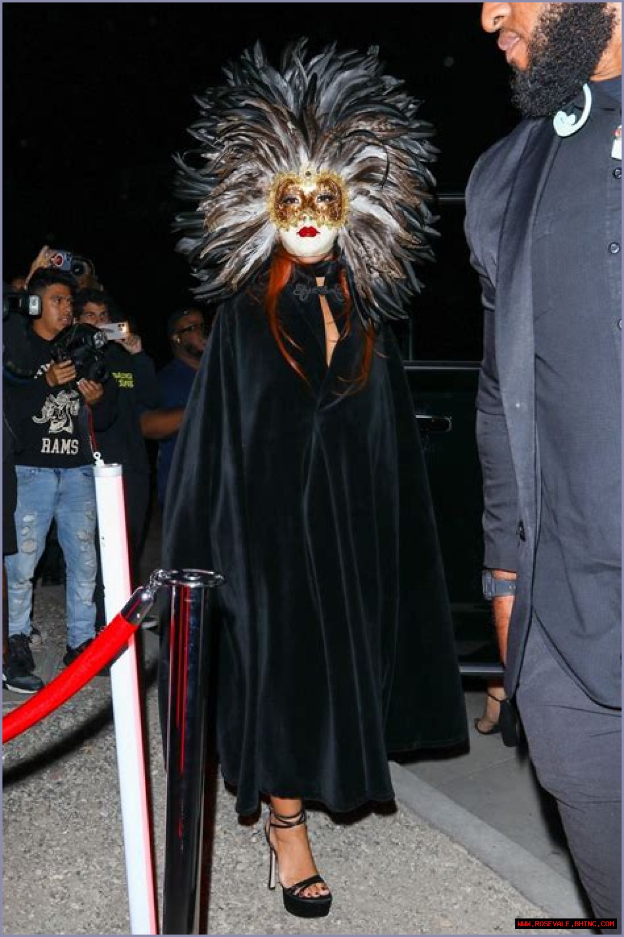 Doja Cat's Birthday Outfit: A Fashion Statement Like No Other
