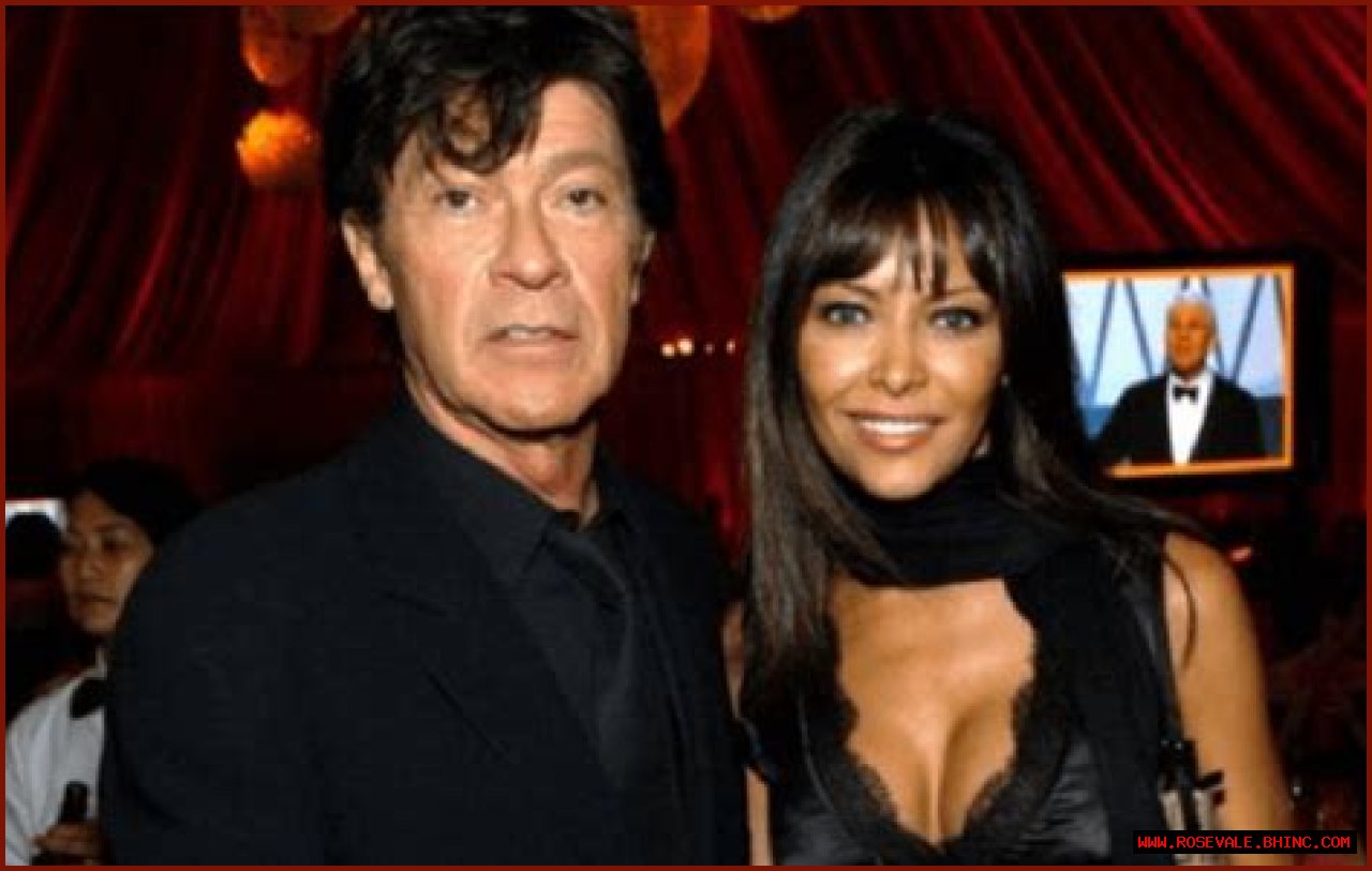 Dominique Bourgeois: Wiki (Robbie Robertson Ex-Wife), Age, Family, Net Worth, Nationality