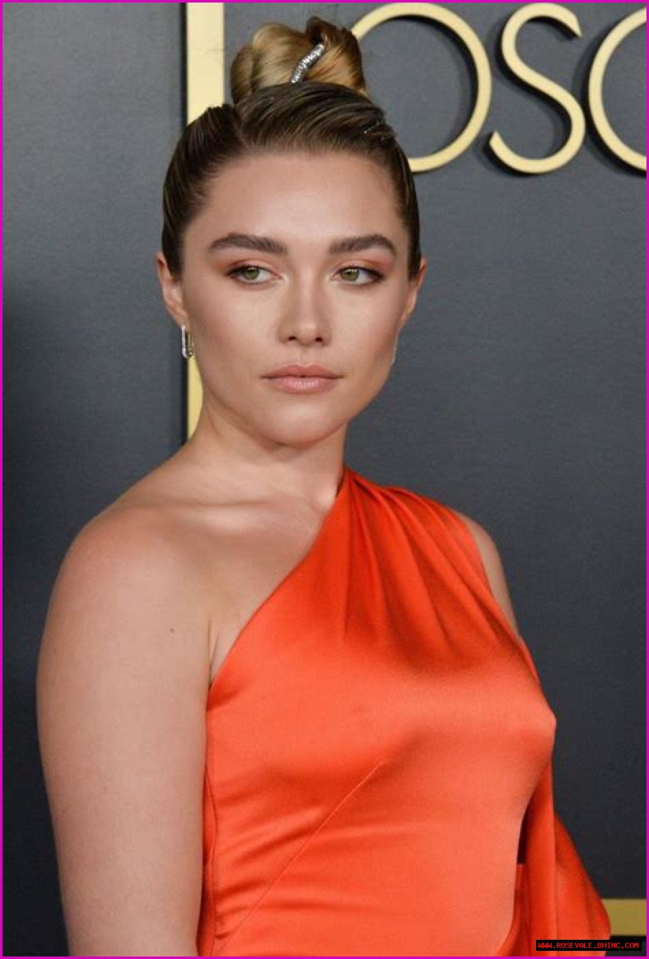 Florence Pugh Is a Braless Queen! Photos of the ‘Don’t Worry Darling’ Star’s Outfits Without a Bra