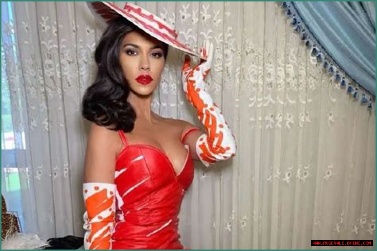Kourtney Kardashian Shares Group Photos Of Sisters And Mother Kris Jenner Flipping The Bird On Valentine’s Day — Is This A Message To Scott Disick?