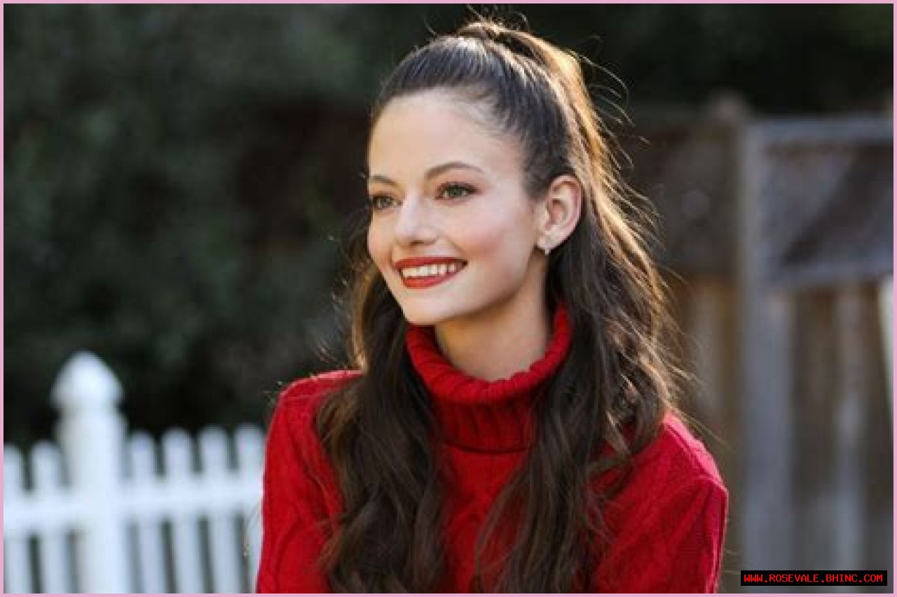 See Renesmee From 'Twilight' Now at 21 — Best Life