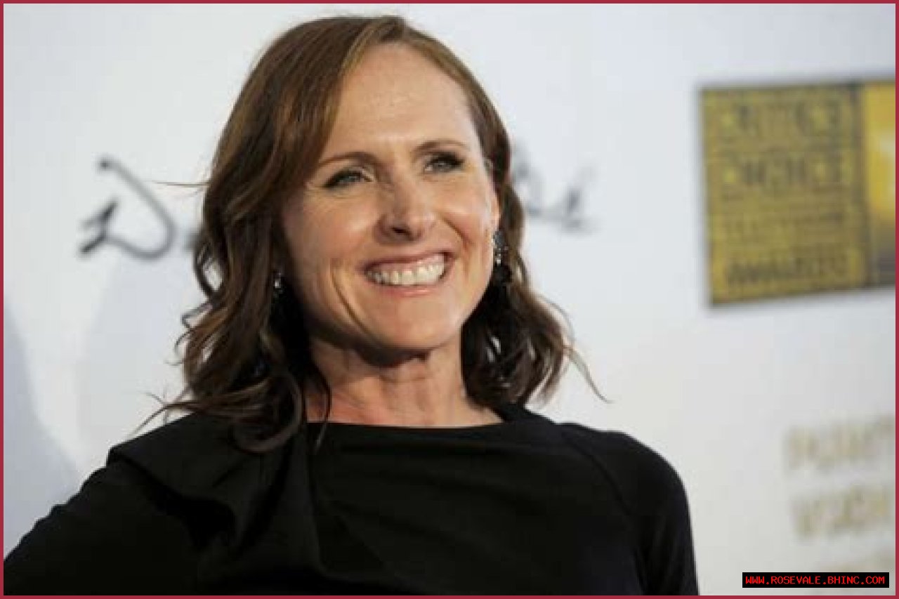 SNL Alum Molly Shannon Signs On As Star In New Pilot Big Deal